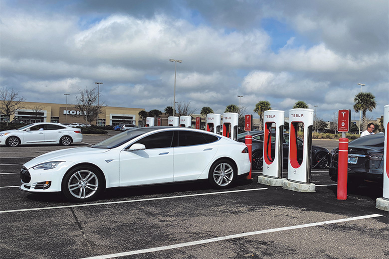 Электромобили дали толчок