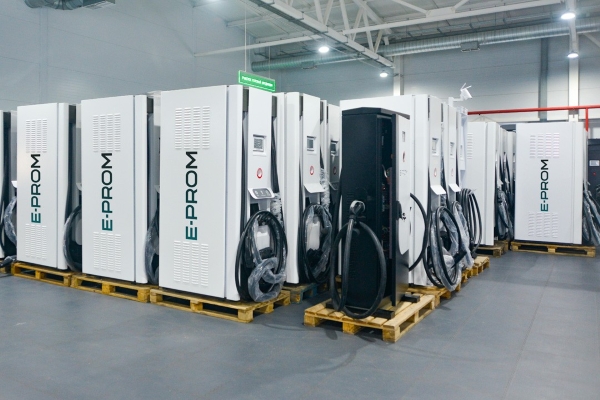 Зарядные станции E‑PROM подтвердили соответствие требованиям «Газпром нефти»