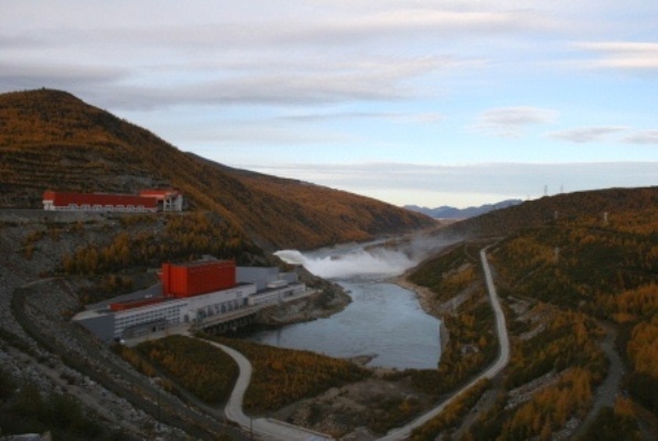 Колымская ГЭС завершила холостые сбросы