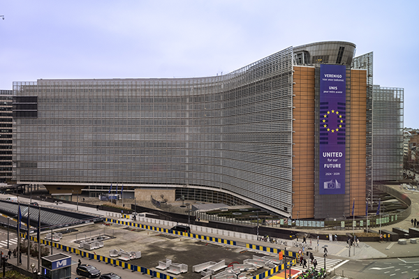 Еврокомиссия перенесёт публикацию плана по отказу от газа из России