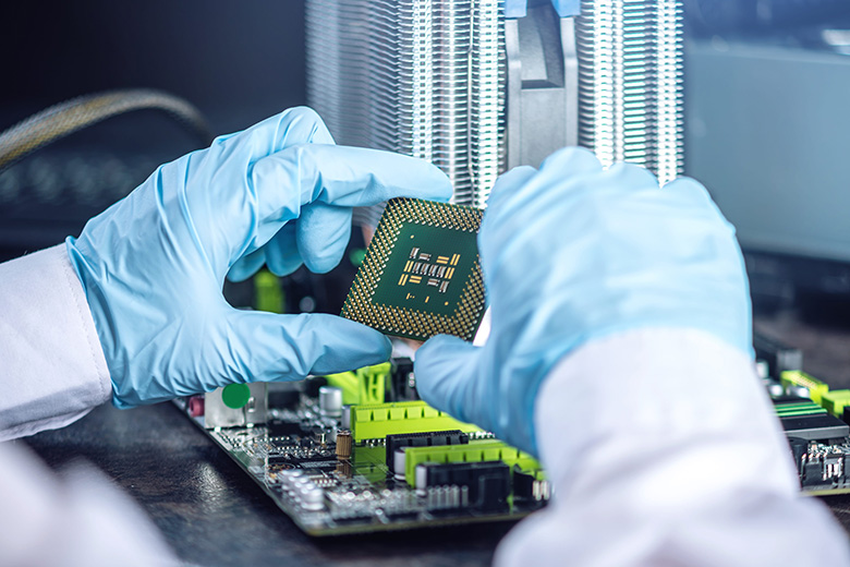 Большие перспективы микроконтроллеров