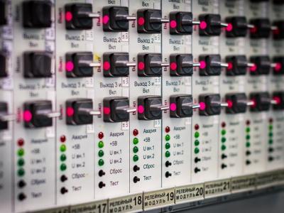 В «Россети» стартовали соревнования по обслуживанию устройств РЗА