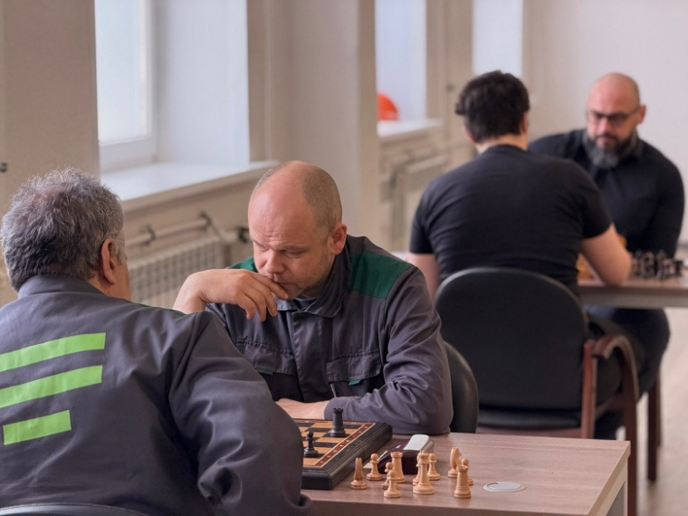 Семибратовский завод газоочистного оборудования провел шахматный турнир 