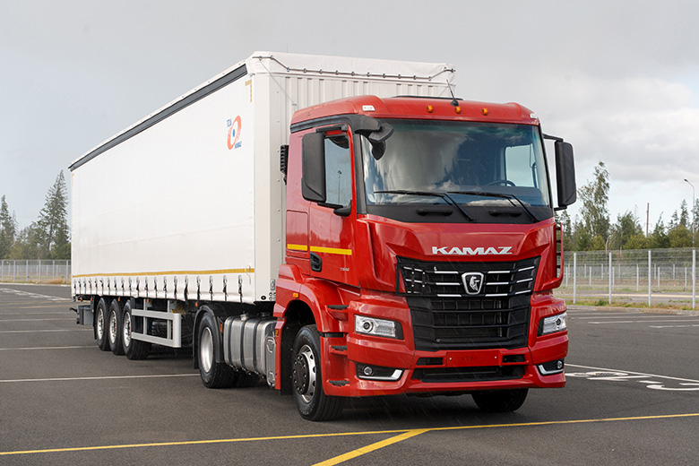 Больше литров в каждом рейсе. Как KAMAZ‑54902 в ДОПОГ‑исполнении влияет на экономику короткого плеча в перевозках опасных грузов