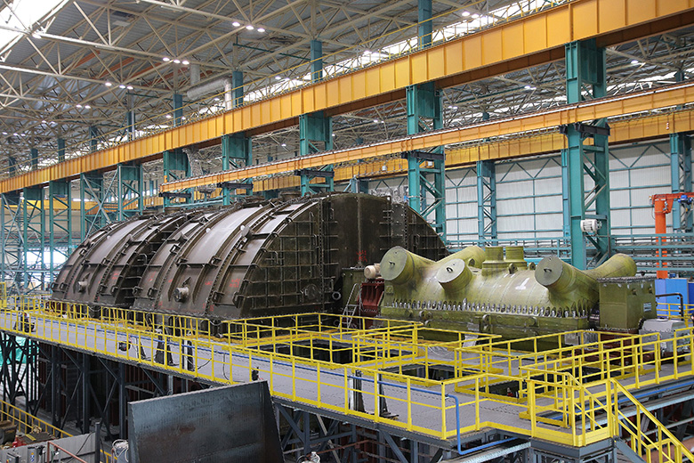 Головной образец паровой турбины по тихоходной технологии изоготовлен, ведется монтаж на АЭС. Вторая турбина находится в&nbsp;активной фазе завершения производства. Этот тип турбины развивается дальше, планируется достижение мощности в 1300&nbsp;мегаватт.
