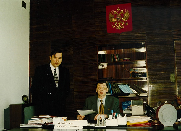 Денег нет, курить можно