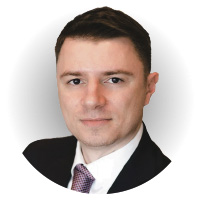 Михаил Иванов