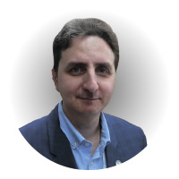 Артем УХВАРИН