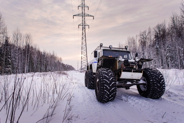 Тюменские энергетики подготовили к зиме более тысячи единиц спецтехники