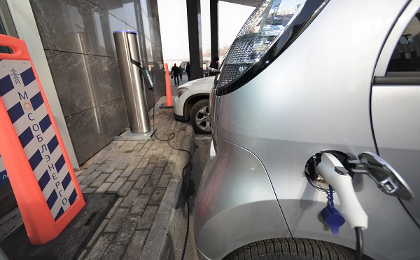 В Подмосковье появятся 25 новых зарядок для электротранспорта