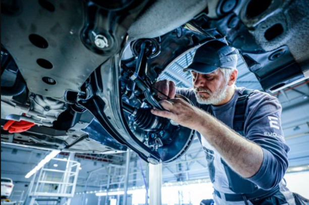 Автозавод в Липецкой области готовится к выпуску гибридных автомобилей