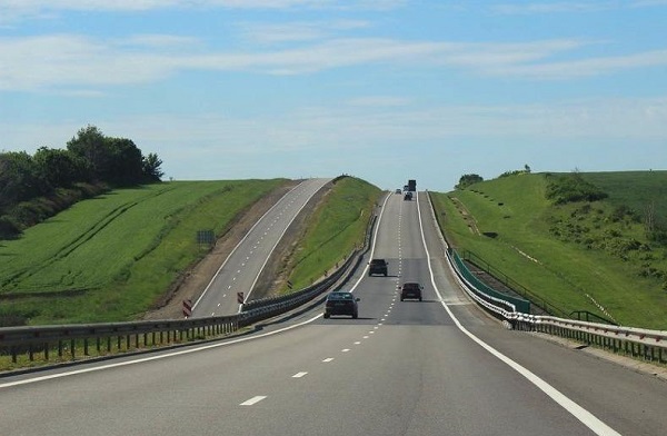 Очередные участки трассы М-4 «Дон» оборудуют стационарным электроосвещением