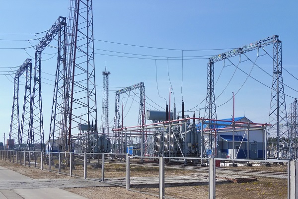 МЭС Юга установил два элегазовых выключателя на ПС 500 кВ «Астрахань»