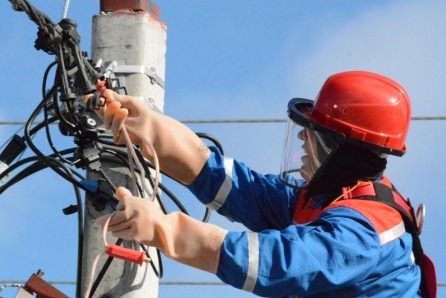 Энергетики ДРСК учатся безопасности на высоте