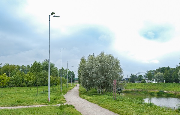 В Петербурге в квартале 11 Ульянка количество уличных светильников увеличится в пять раз