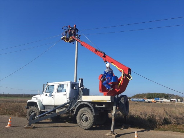 Специалисты «Россети Кубань» начали ремонт электросетей 