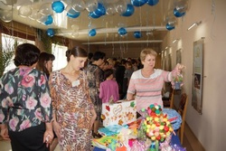 АО «ДРСК» провело благотворительную ярмарку «Твори добро!»