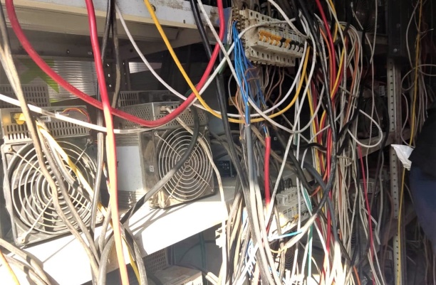 Энергетики ликвидировали майнинговую ферму в Волгограде