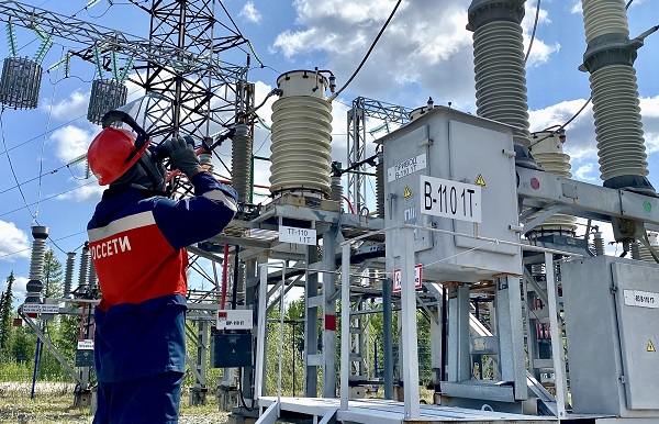«Россети Тюмень» повысила надежность электроснабжения Барсуковского месторождения нефти