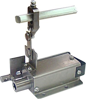 Компактный приводной механизм для выдвижных конструктивов НКУ