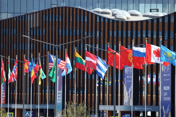 На ПМЭФ обсудили новую экономику Дальнего Востока