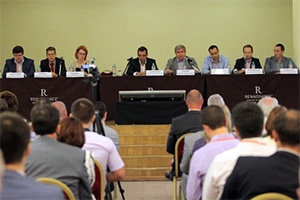 Помогать или не мешать?