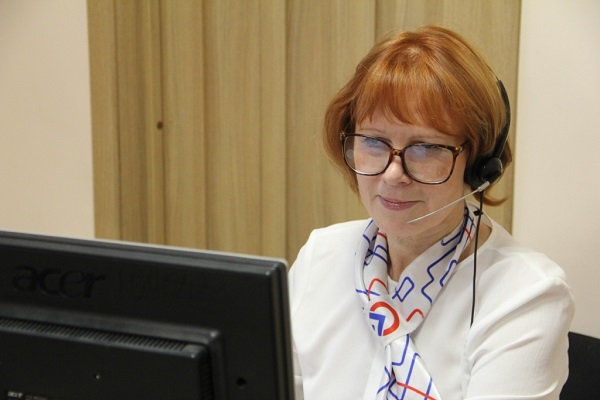 Аварийную бригаду водоканала попросили привезти продукты и спросили совет, чем занять детей дома во время самоизоляции