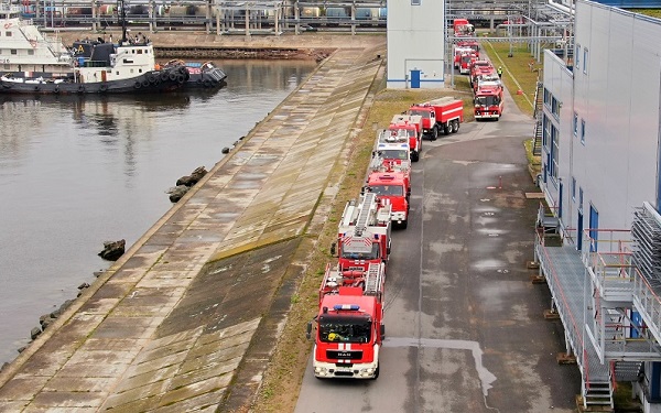 МЧС и «ПНТ» провели совместные учения по тушению пожара