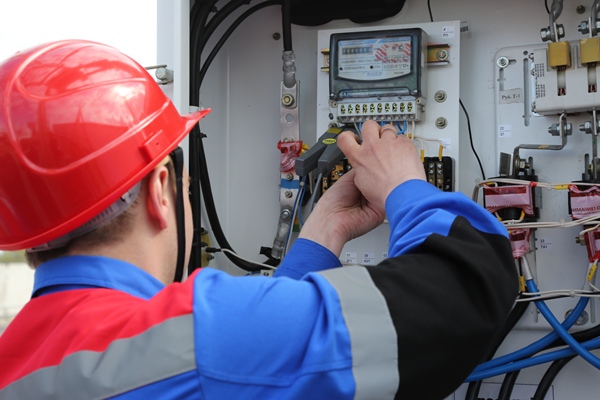 Потери электроэнергии в сетях МРСК Юга после установки интеллектуальных приборов учета снизятся на 500 млн кВт/ч в год