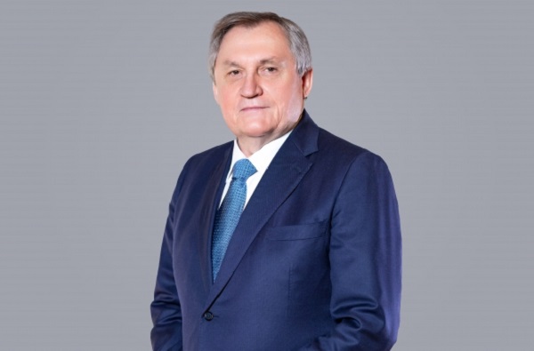 Глава Минэнерго РФ поздравил российских энергетиков с Днем семьи, любви и верности