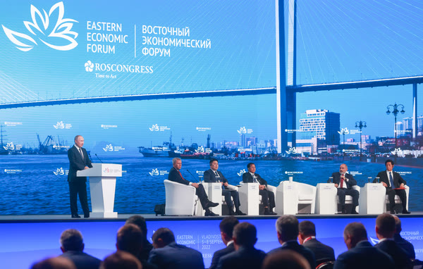 Итоги ВЭФ-2022: Подписано 296 соглашений на общую сумму 3 трлн 272 млрд рублей