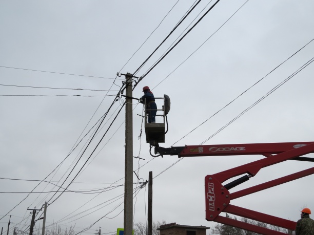 «Россети Юг» увеличили количество бригад для ликвидации последствий непогоды в Астраханской области