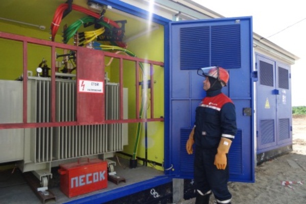 Энергетики «ДРСК» обеспечили энергоснабжение новой школы в Алдане