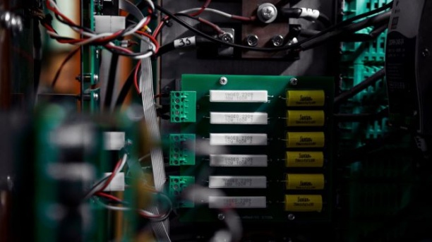 Ученые РФ создают ИБП для нефтегазовой отрасли