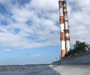 Противопаводковая дамба Хабаровской ТЭЦ-2 надежно защищает энергообъект от подъема воды в Амуре