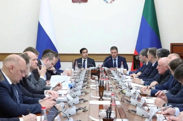 Евгений Грабчак обсудил развитие энергосистем Республики Дагестан