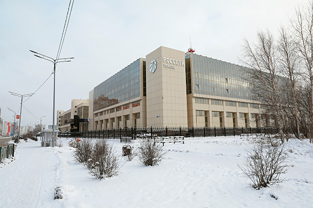 «Россети Тюмень» установили микропроцессорную защиту на подстанции, питающей третий по размеру город ХМАО-Югры