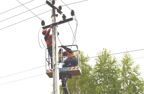 В деревне Раменского г. о. заменили провода воздушных ЛЭП