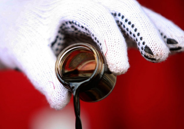 Цена на российскую нефть упала с начала года на четверть