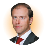 Денис Мантуров