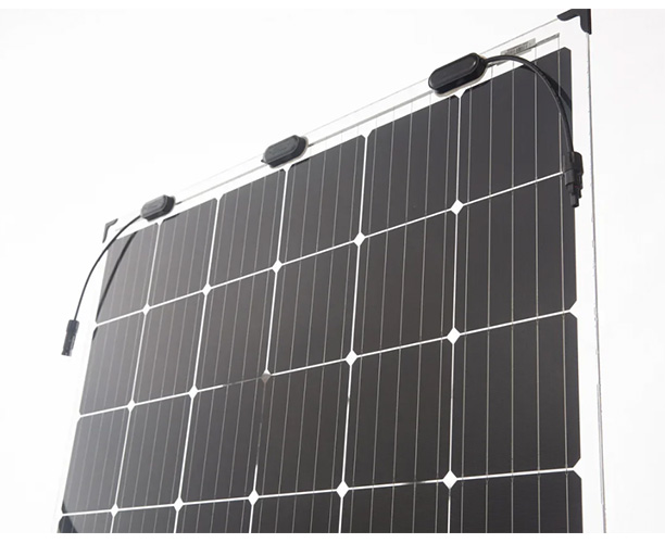 Рис. 3. Бескаркасные солнечные модули в стекле BST300 DUO